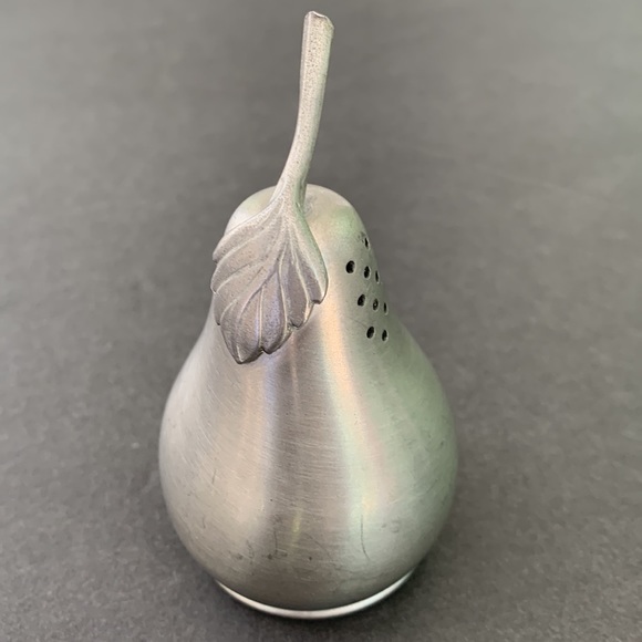 Vintage Web Pewter salt and pepper shakers. Apple and pear. Circa 1984 - Picture 2 of 6